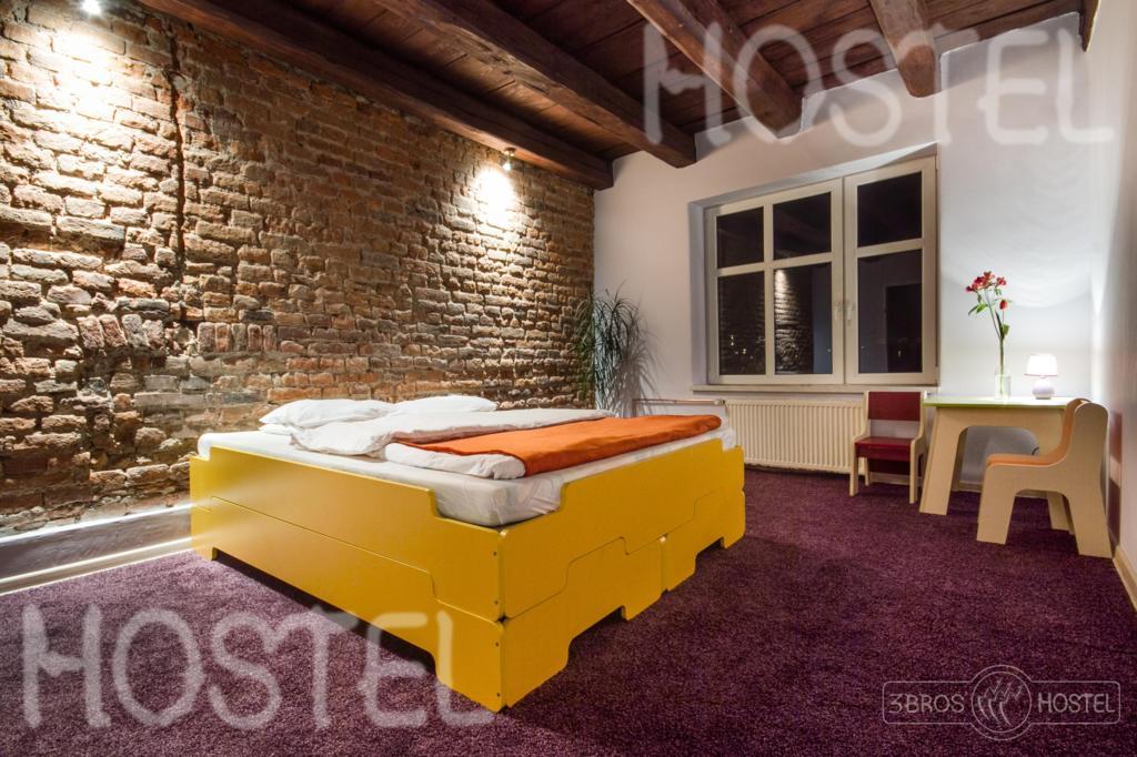 3 Bros' Hostel Cieszyn Cieszyn  Kamer foto