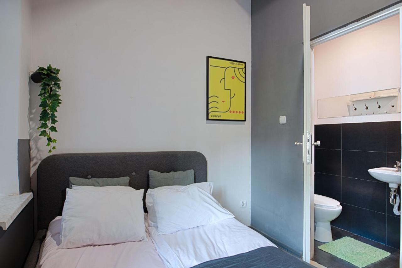 3 Bros' Hostel Cieszyn Cieszyn  Buitenkant foto