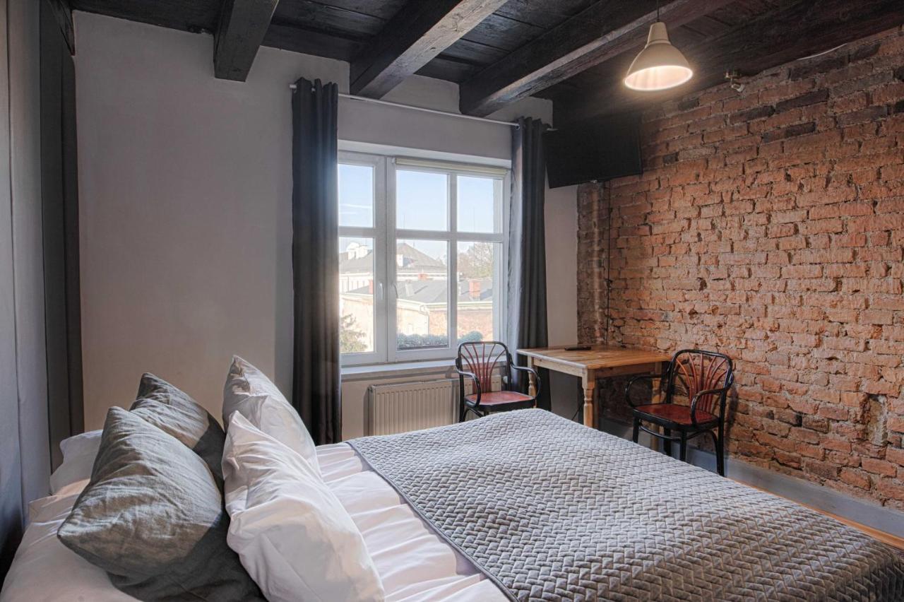 3 Bros' Hostel Cieszyn Cieszyn  Buitenkant foto
